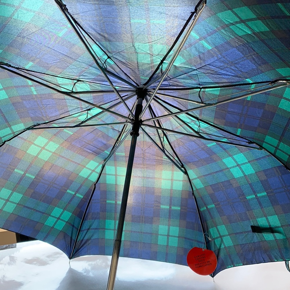 Plaid umbrella new with tags and storage bag